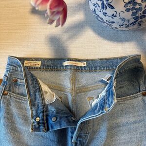 Levi's Wedgie Straight Crop Jean, size 27